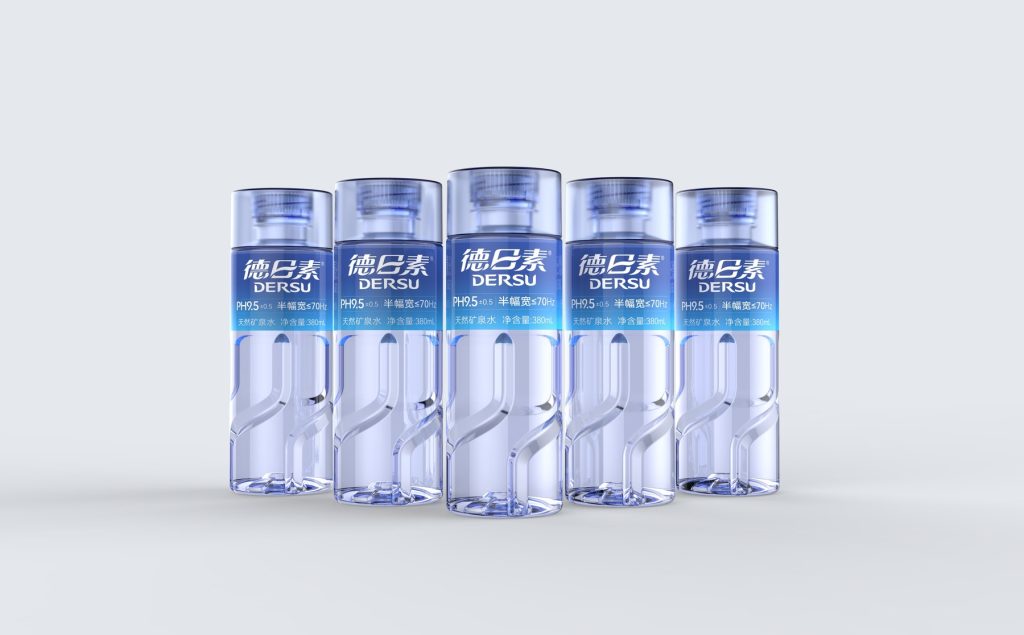 Real-life example images of the De Risu 380ml mineral water bottle design